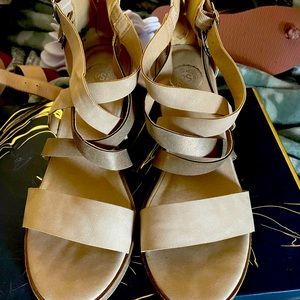 Suede cream and gold sandals